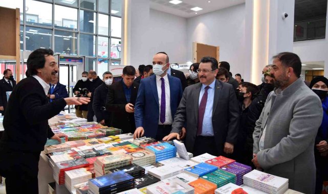 'Trabzon; Kitap, Okur ve Yazar Buluşmaları' başladı