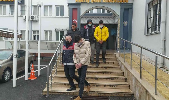 4 dakikada dolandırdılar, 24 saat geçmeden yakalandılar