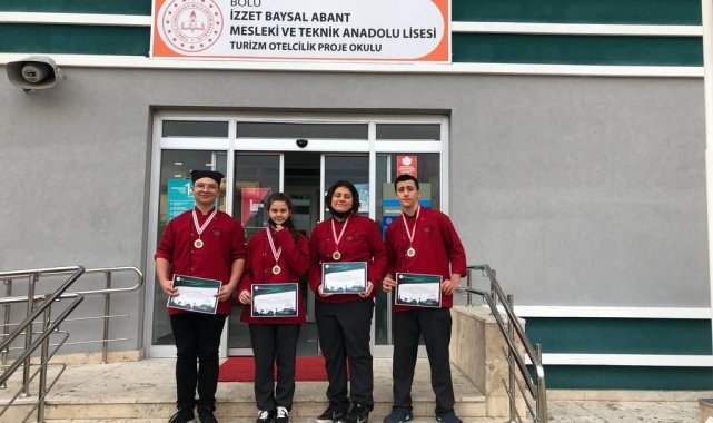 4 gümüş madalya genç şeflerin oldu.