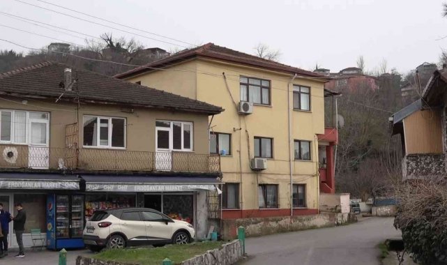 60 yaşındaki emekli çiftin bir yıllık emeğini hırsız çaldı