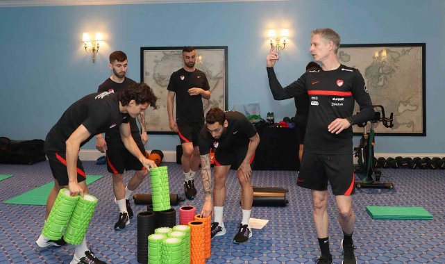 A Milli Takım salonda çalıştı