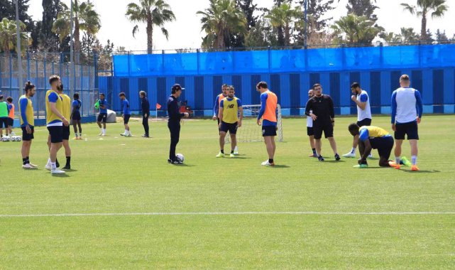 Adana Demirspor'da hedef ilk 4