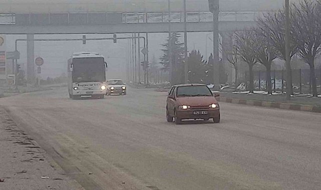 Afyonkarahisar- Antalya kara yolunda yoğun sis