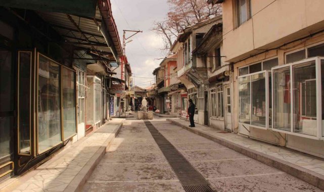 Afyonkarahisar tarihi Kasaplar Çarşısı 42 yıldır restore edilmeyi bekliyor
