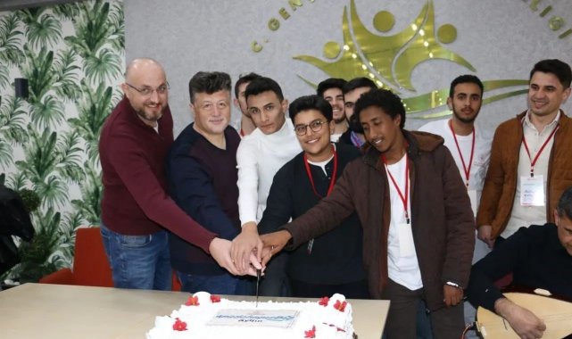 Afyonlu gençler 'Anadoluyuz Biz' projesi kapsamında Aydın'a geldi