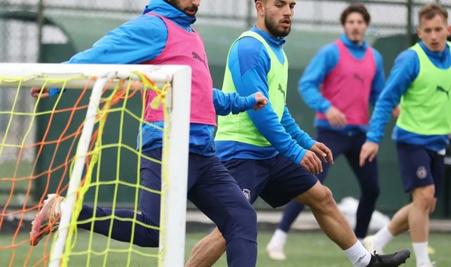 Afyonspor Ergene Velimeşe Spor maçı hazırlıklarına ara vermeden devam ediyor