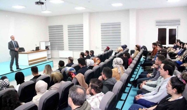 Ağrı&#039;da öğretmenlere yönelik başlatılan 2 proje ile seminer eğitimleri düzenlendi