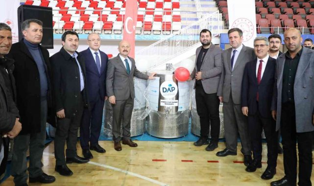 Ağrı&#039;da süt soğutma tankı dağıtım töreni düzenlendi