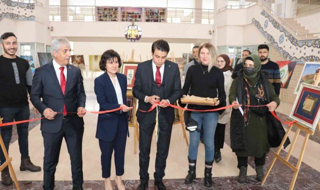 Ahlat&#039;ta resim sergi