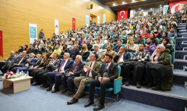 AİÇÜ&#039;de &quot;Sesin Büyüsü, Bedenin Gücü&quot; semineri düzenlendi