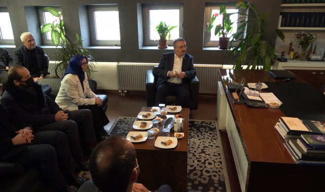 AK Parti Genel Başkan Yardımcısı Hayati Yazıcı: "Türkiye'nin duruşu dünya sulhu bakımından son derece kıymetlidir"