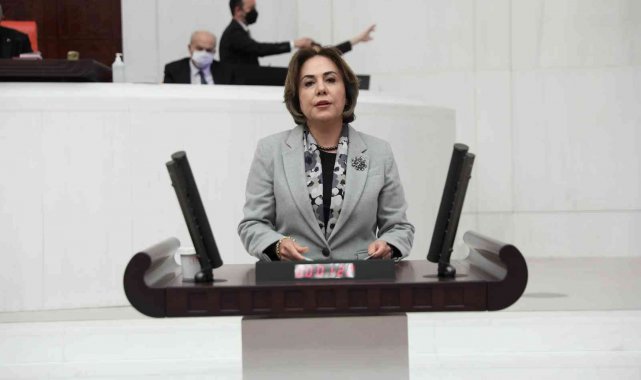 AK Parti&#039;li Yılmaz&#039;dan CHP&#039;li Başarır&#039;a &#039;Mersin&#039;e yatırım&#039; yanıtı