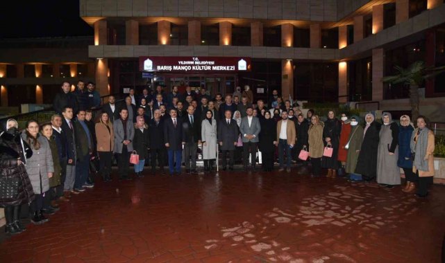 AK teşkilatlar Bursa&#039;ya hizmet yolunda tek yürek