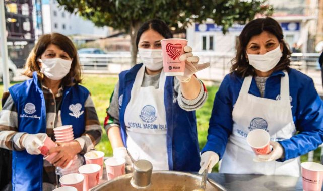 Akay: "Hiç kimsenin yatağa aç girmemesi için çalışıyoruz"