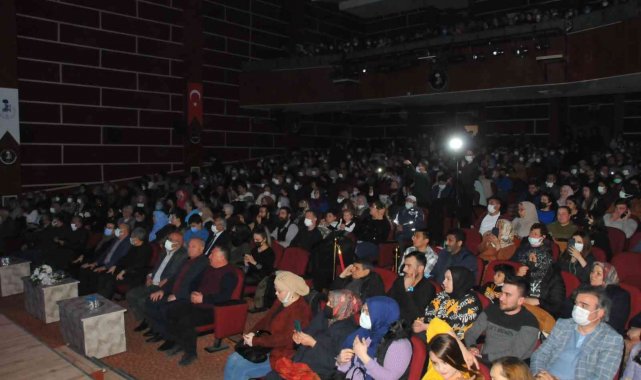 Akşehir Belediyesi TSM korosundan konser