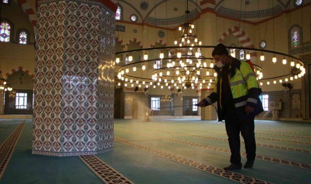 Akyazı'da camiler gül kokacak