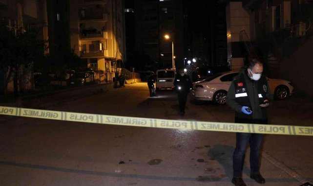 Alacak verecek meselesinde çıkan kavgada silahlar konuştu: 4 yaralı