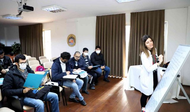 Alanya Belediyesi'nden engelli bireylere EKPSS kursu