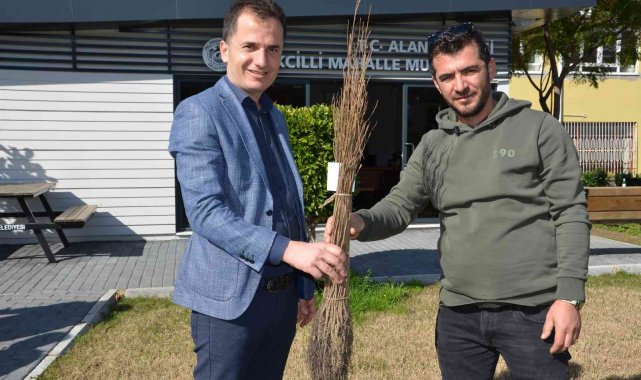 Alanya'da 140 bin meyve fidanı dağıtıldı
