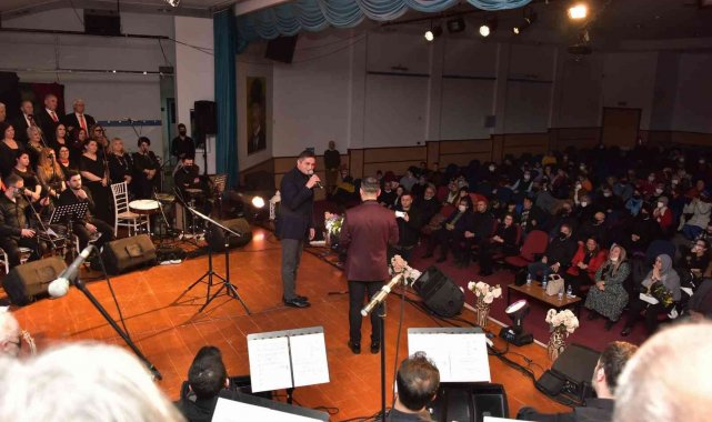 Aliağa'da türkü ziyafeti