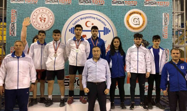 Ankara Büyükşehir Belediyesi Spor Kulübü'nden halterde Türkiye şampiyonluğu