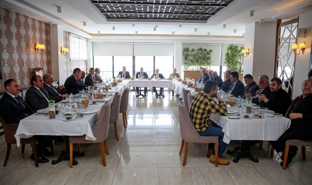 Ankara'ya tayin olunan Karakaşoğlu için veda yemeği düzenlendi