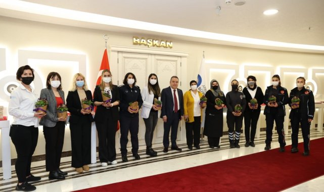 Antalya Büyükşehir Belediyesi kadın çalışanlarına 8 Mart izni