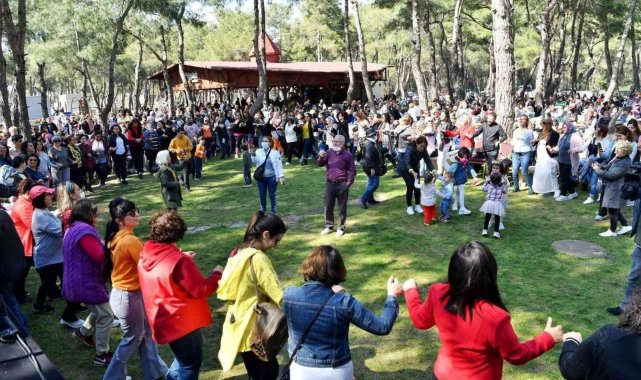 Antalyalılar HayatPark'ta bahara 'merhaba' dedi