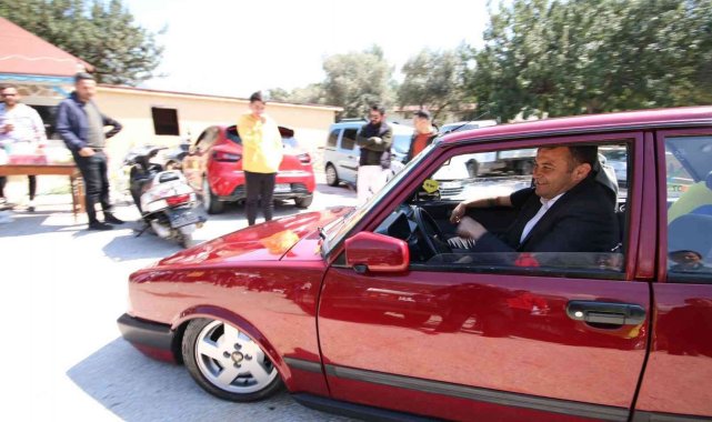 Araba tutkunları Kaş'ta buluştu