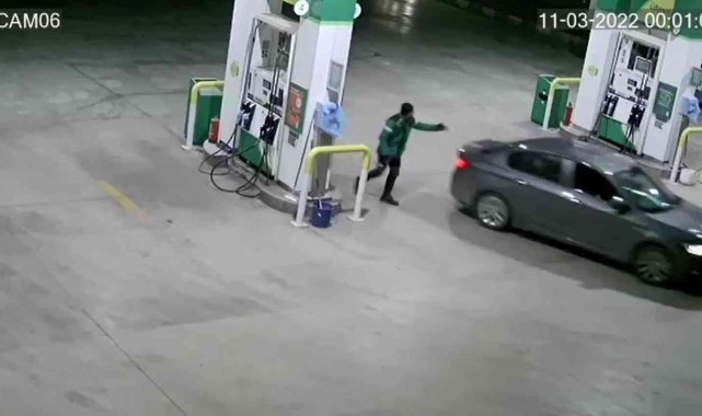 Aracının deposunu doldurup parasını ödemeden kaçtı