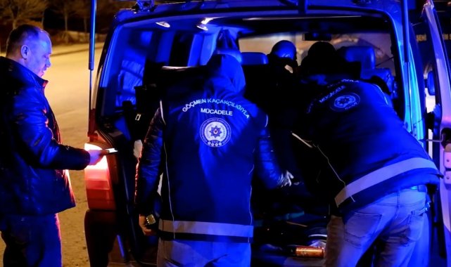 Araçlar arandı, cam filmleri teker teker söktürüldü