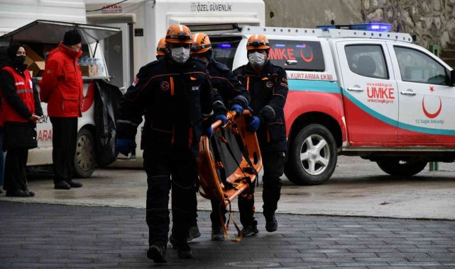 Artvin&#039;de &#039;Deprem Anı ve Tahliye Tatbikatı&#039; yapıldı