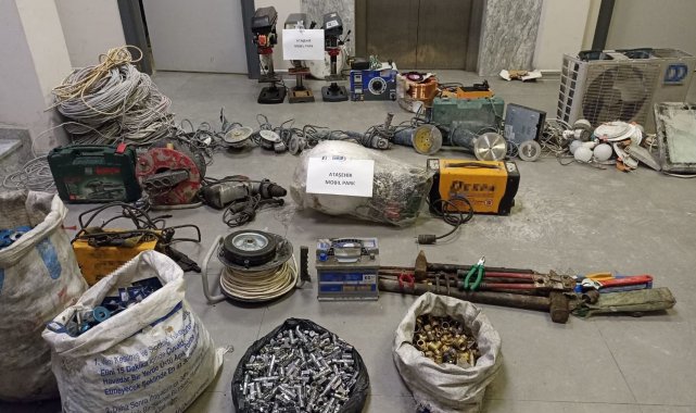 Ataşehir'de 740 bin TL değerinde hırdavat ve iş makinesi malzemeleri çalan hırsızlar yakalandı