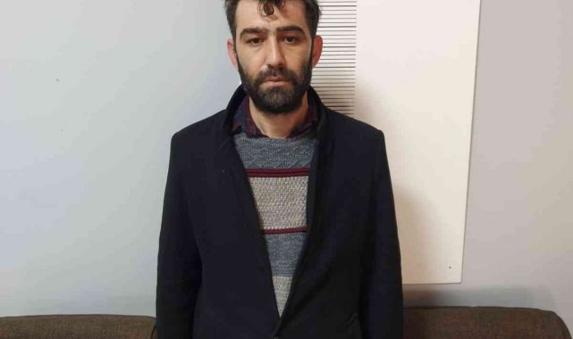 ATM faresi yardım vaadiyle 16 kişiyi dolandırdı: O anlar kameraya yansıdı