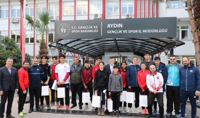Aydın Gençlik ve Spor İl Müdürü Fillikçioğlu başarılı sporcuları ağırladı