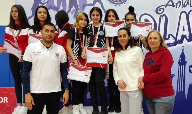 Aydın'a birincilikle döndüler