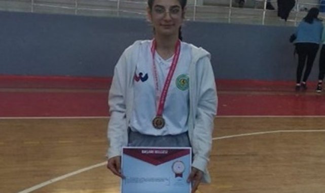 Aydınlı sporcu Bilek Güreşi Türkiye Şampiyonası&#039;ndan altın madalya ile döndü