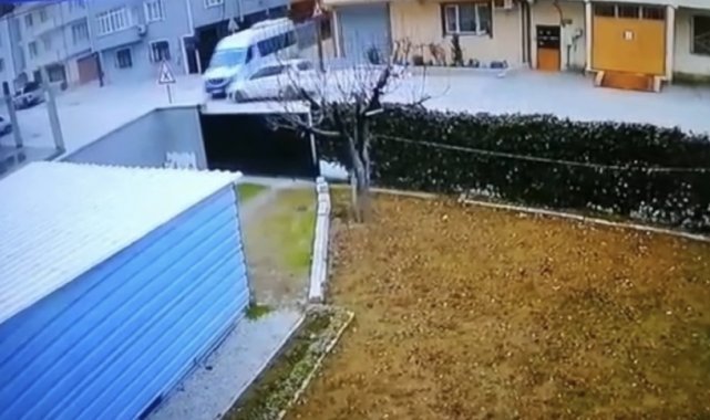 Aynı kavşakta 3 günde 3 kaza