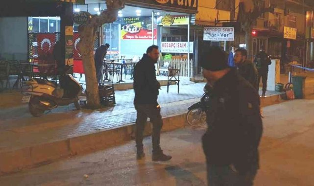 Ayrıldığı genç kız ile erkek arkadaşına kurşun yağdırdı