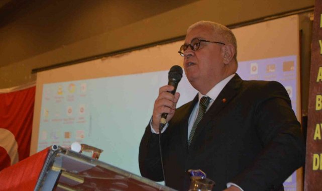 Ayvalık&#039;ta Melih Çakırca güven tazeledi