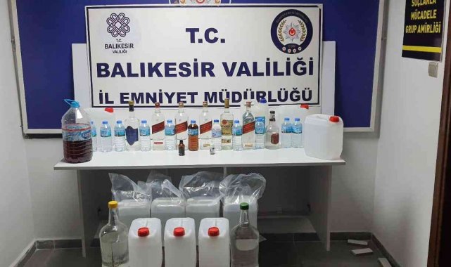 Ayvalık&#039;ta polisten kaçak alkol operasyonu