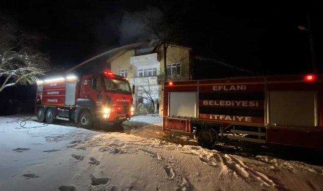 Baca yangını çatıyı sardı, itfaiye faciayı önledi