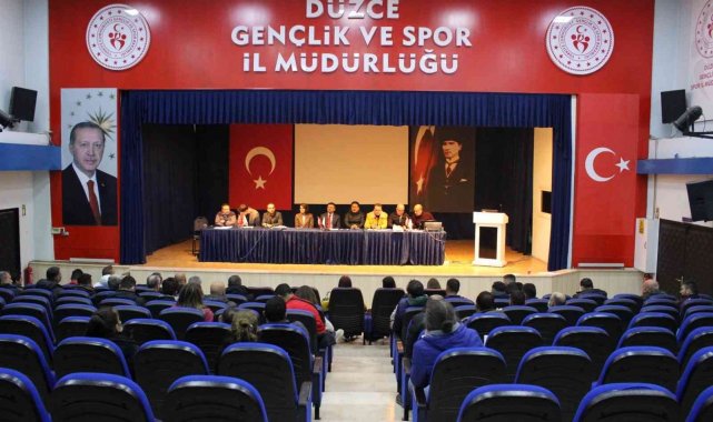 Badminton Türkiye şampiyonası Düzce'de başladı