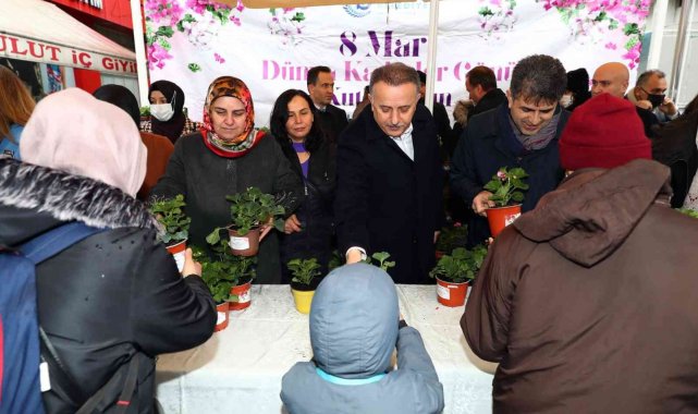 Bağcılar'da 4 dilde "Savaşa Dur De" çağrısı