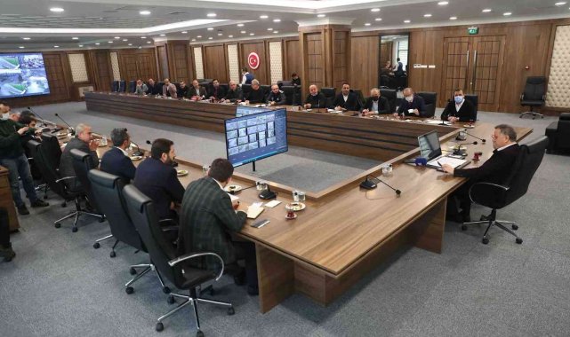 Bağcılar&#039;da karla 24 saat mücadele edilecek