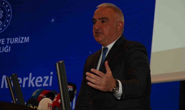 Bakan Ersoy&#039;dan kapsamlı Çeşme Projesi toplantısı