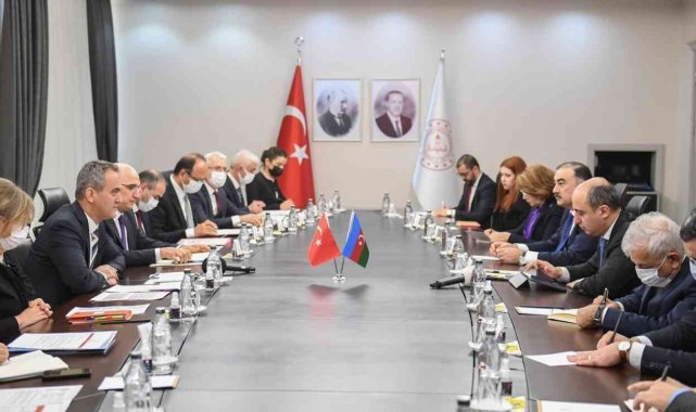 Bakan Özer, Azerbaycan Eğitim Bakanı Amrullayev ile bir araya geldi