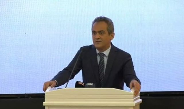 Bakan Özer: &quot;Kadınlarımızın yükseköğretimdeki okullaşma oranları erkekleri geçti&quot;