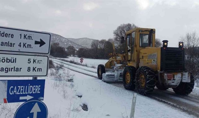 Balıkesir Büyükşehir'den yoğun kar yağışıyla etkin mücadele