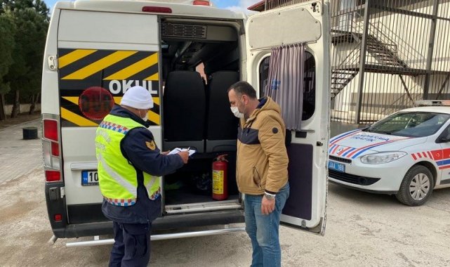 Balıkesir&#039;de 49 aranan şahsa operasyon